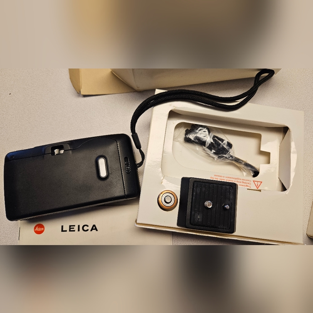 Leica Mini 3 In Box, Works! - Picture 3 of 10
